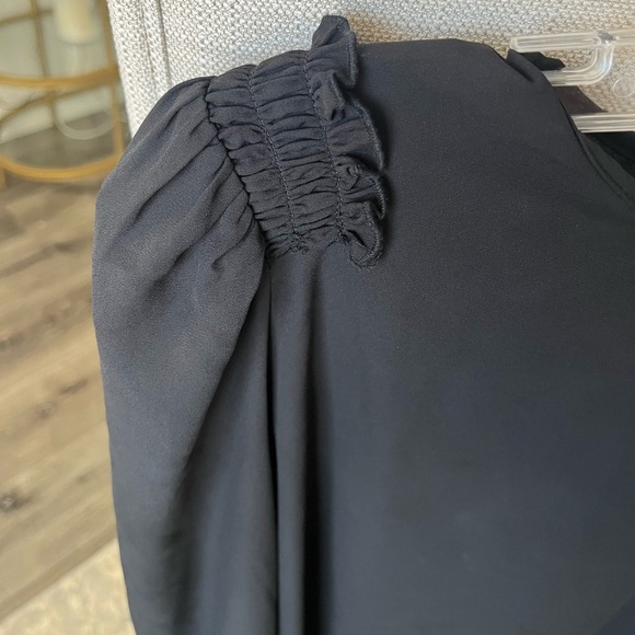 Lot Bundle of Calvin Klein Business Causal Blouses in EUC, Red & Black, M - Picture 4 of 11